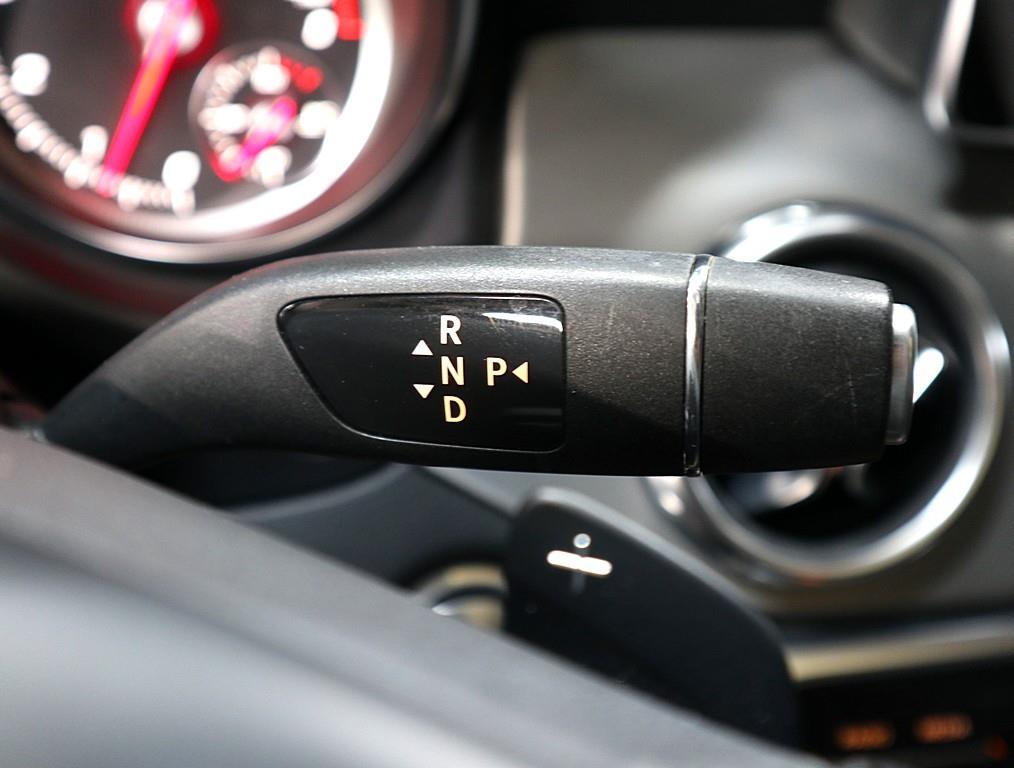 Mercedes Benz GLA Class 2019 Blanco - Importación desde Corea - HF Imports Iquique - Foto 13