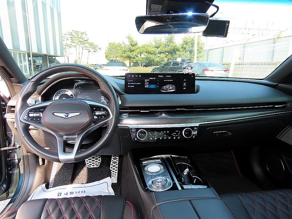 Genesis G80 - Vista 7