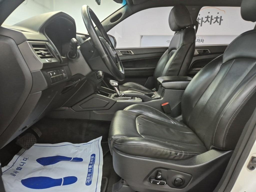 Ssangyong Rexton - Vista 11