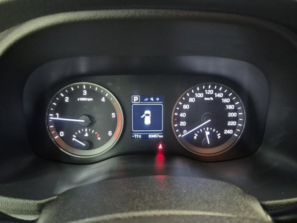 HYUNDAI Tucson - Vista 6