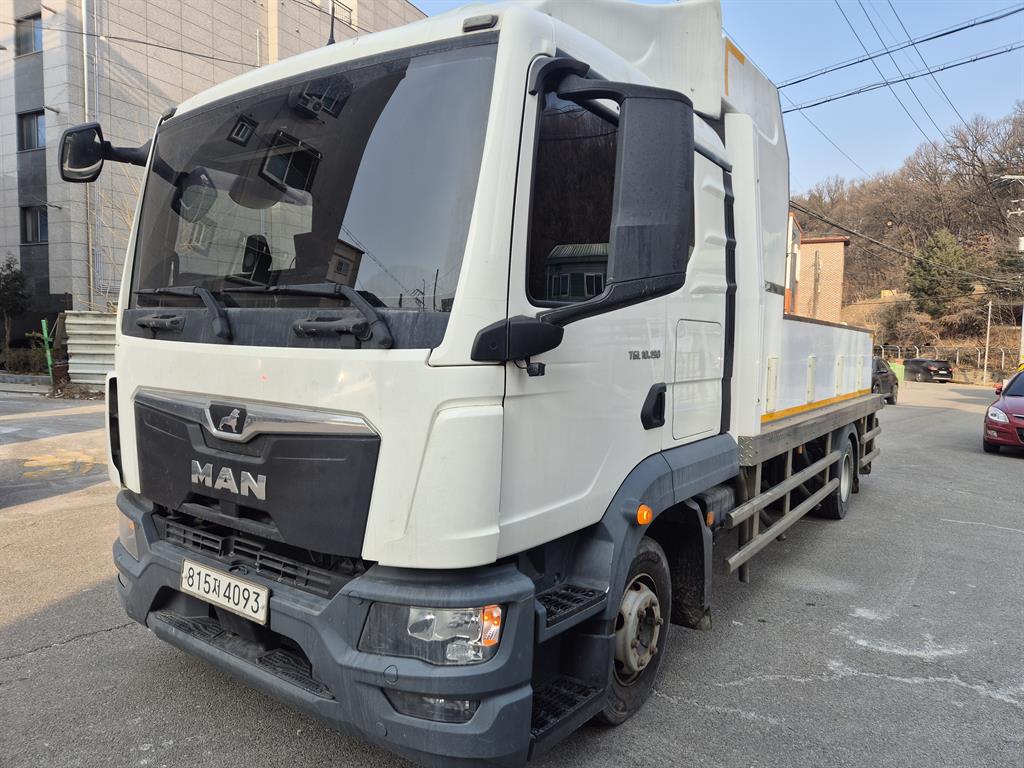 medium and large cargo Live Fish Car - Vista 3