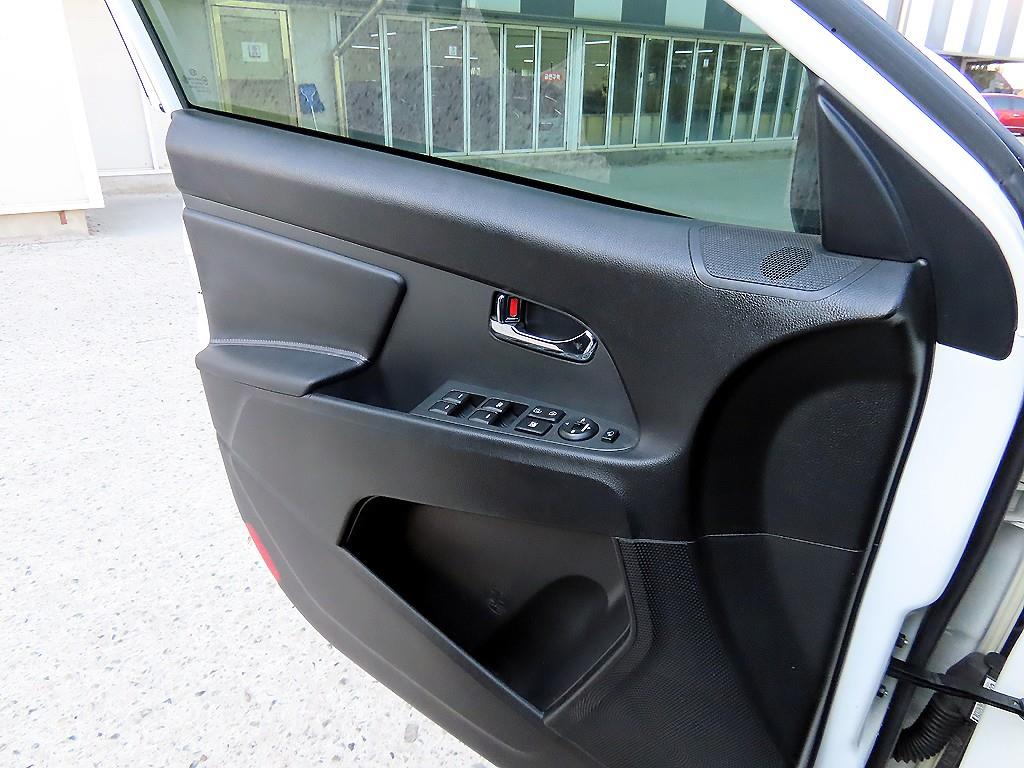 KIA Sportage - Vista 11