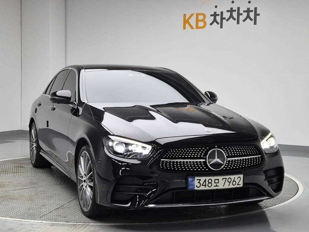 Mercedes Benz E class - Vista 4