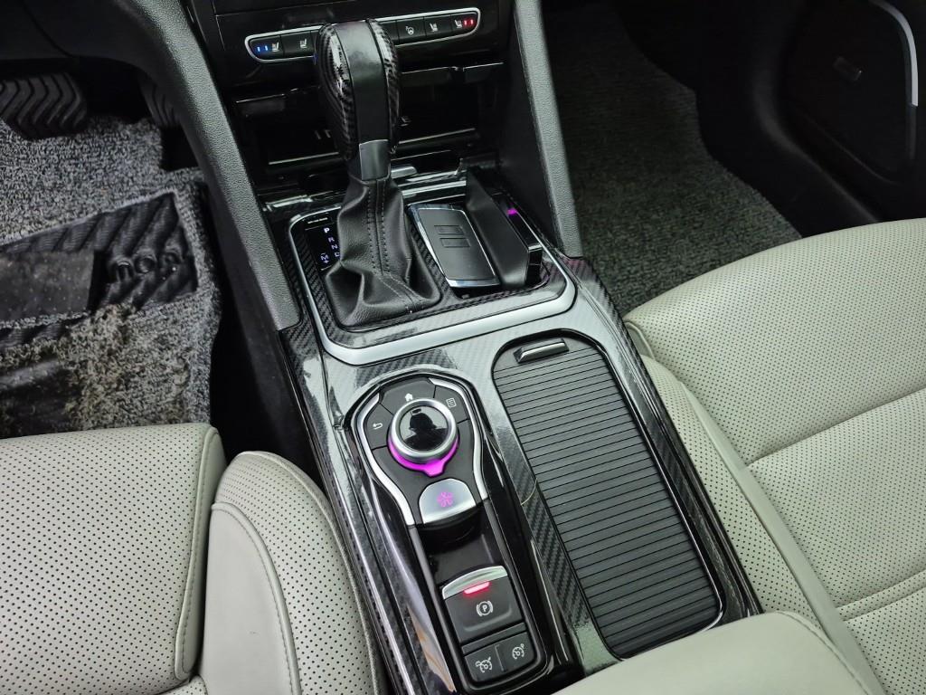 SAMSUNG SM6 - Vista 8