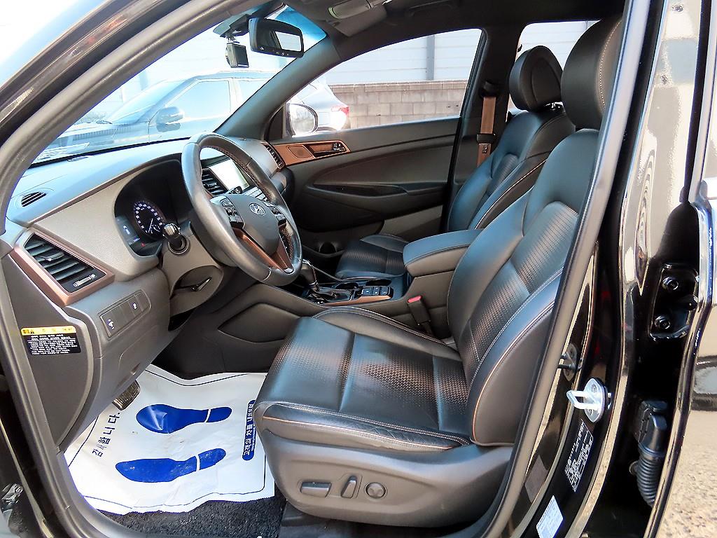 HYUNDAI Tucson - Vista 5