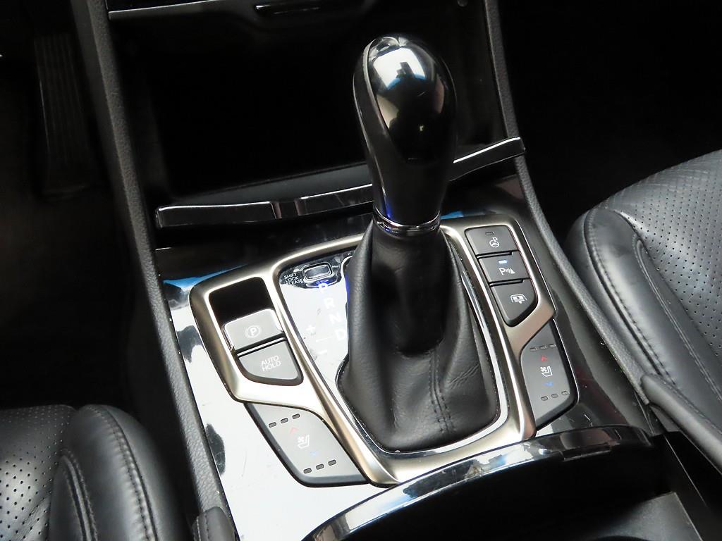 HYUNDAI Grandeur - Vista 10