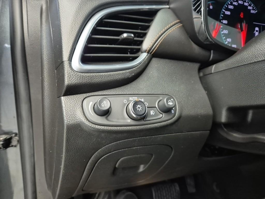 Chevrolet Trax 2018 Gris - Importación desde Corea - HF Imports Iquique - Foto 16