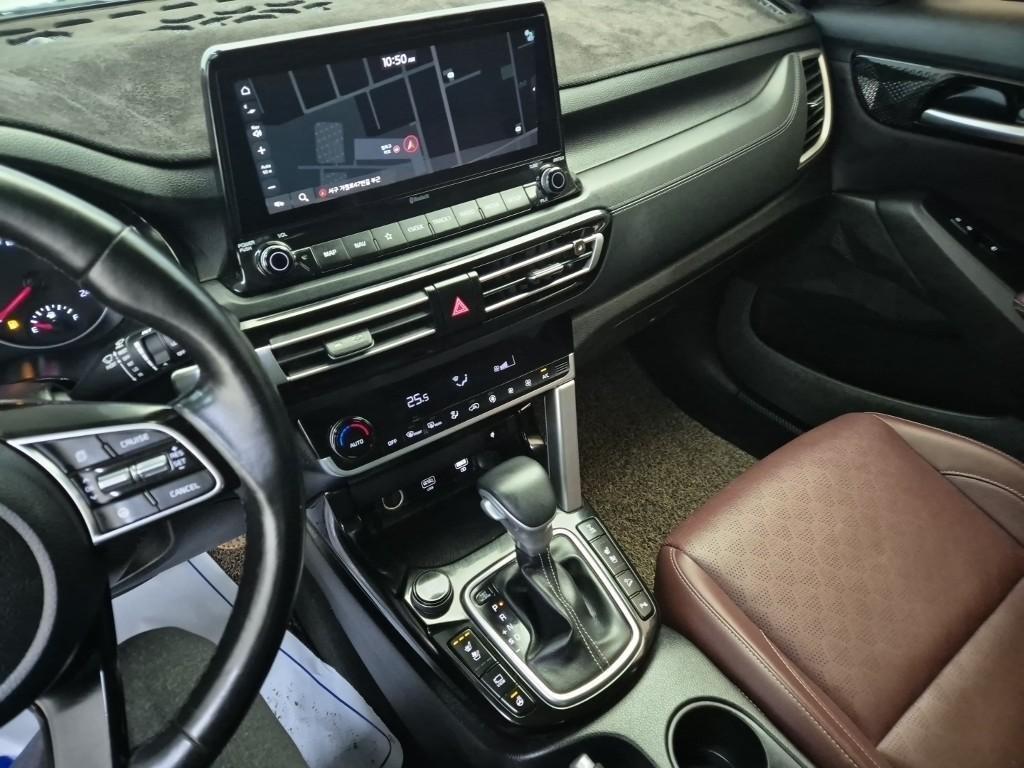 KIA Seltos - Vista 10