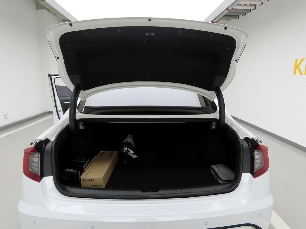 HYUNDAI Sonata - Vista 5