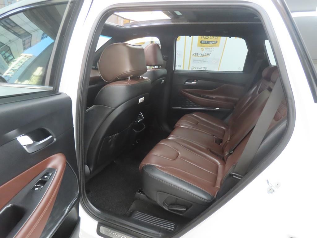 HYUNDAI Santa Fe - Vista 6