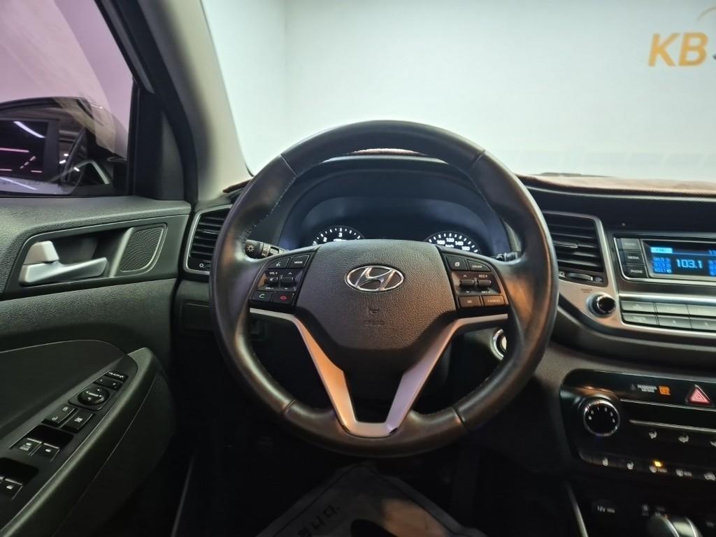 HYUNDAI Tucson - Vista 9