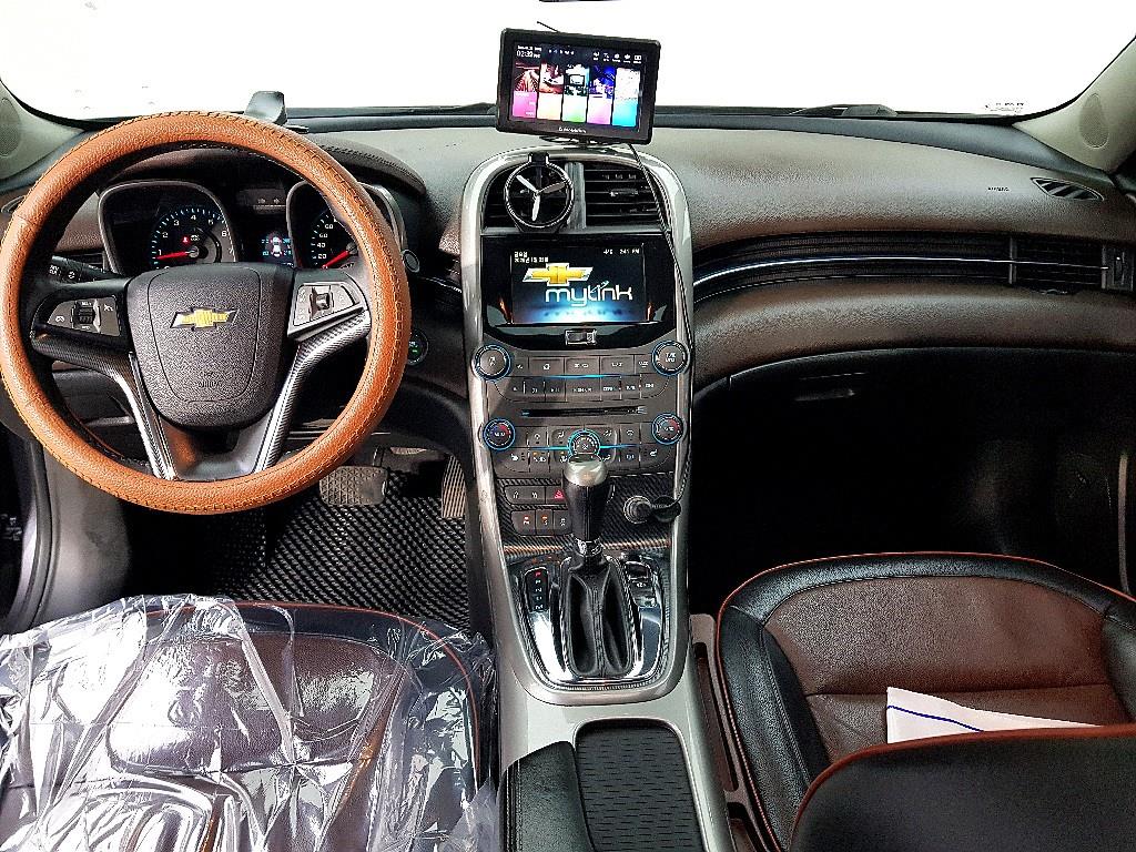 Chevrolet Malibu - Vista 5