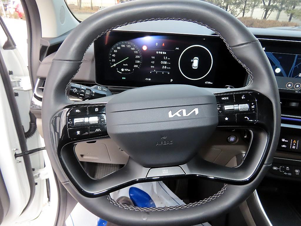 KIA Carnival - Vista 9