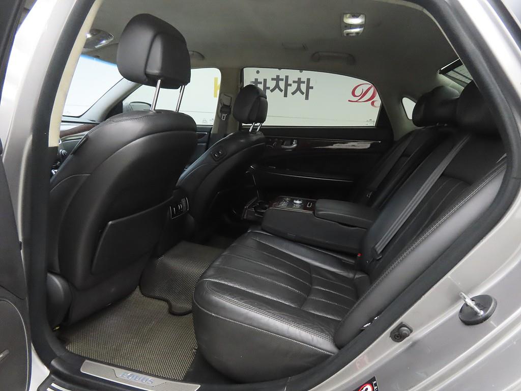 HYUNDAI Equus - Vista 6