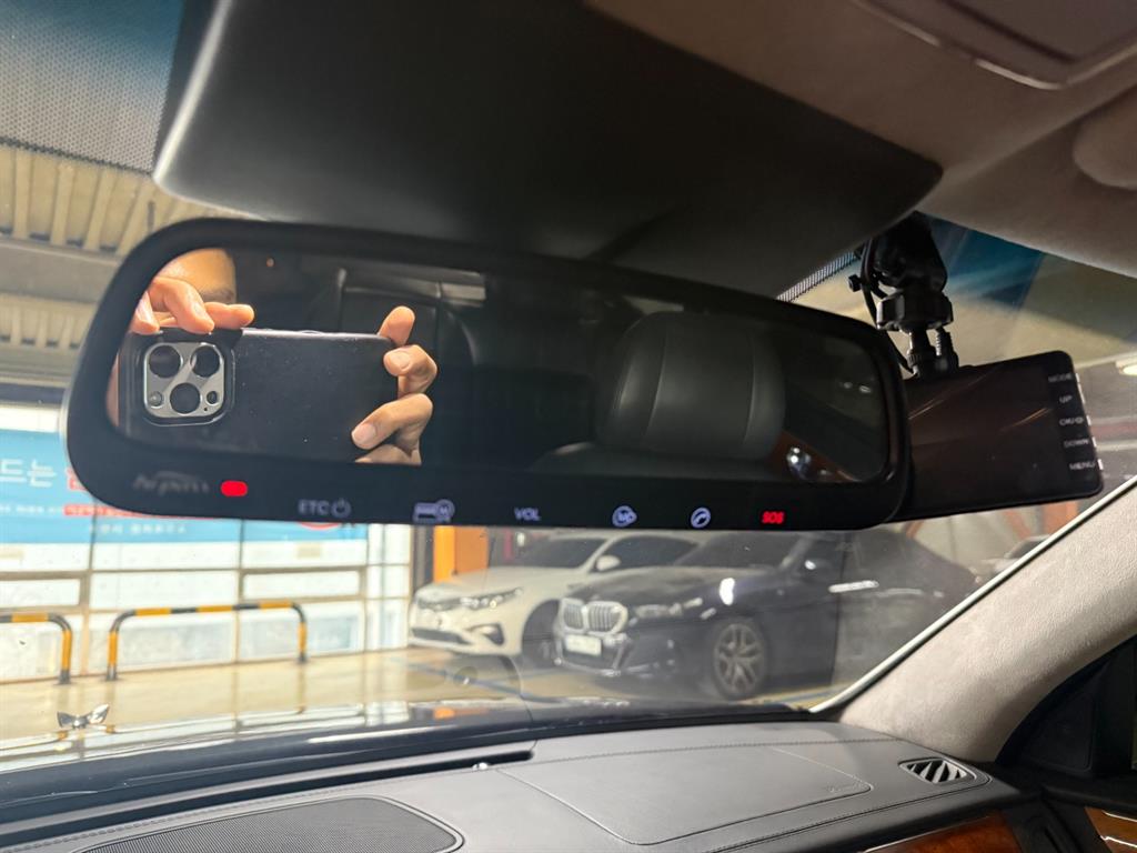 HYUNDAI Equus - Vista 11