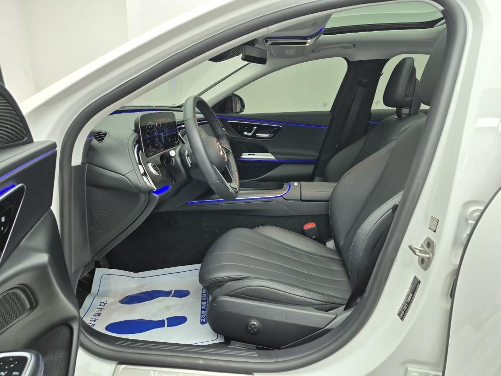 Mercedes Benz E class - Vista 11