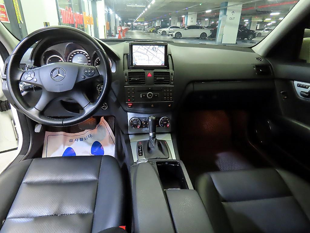 Mercedes Benz C Class - Vista 10