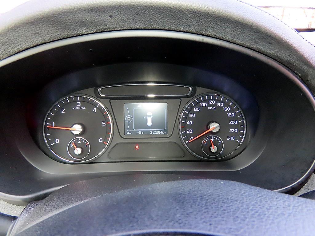 KIA Sorento - Vista 9