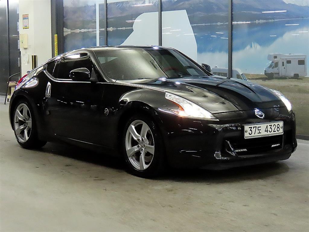 Nissan Z 2011 Negro - Importación desde Corea - HF Imports Iquique - Foto 1
