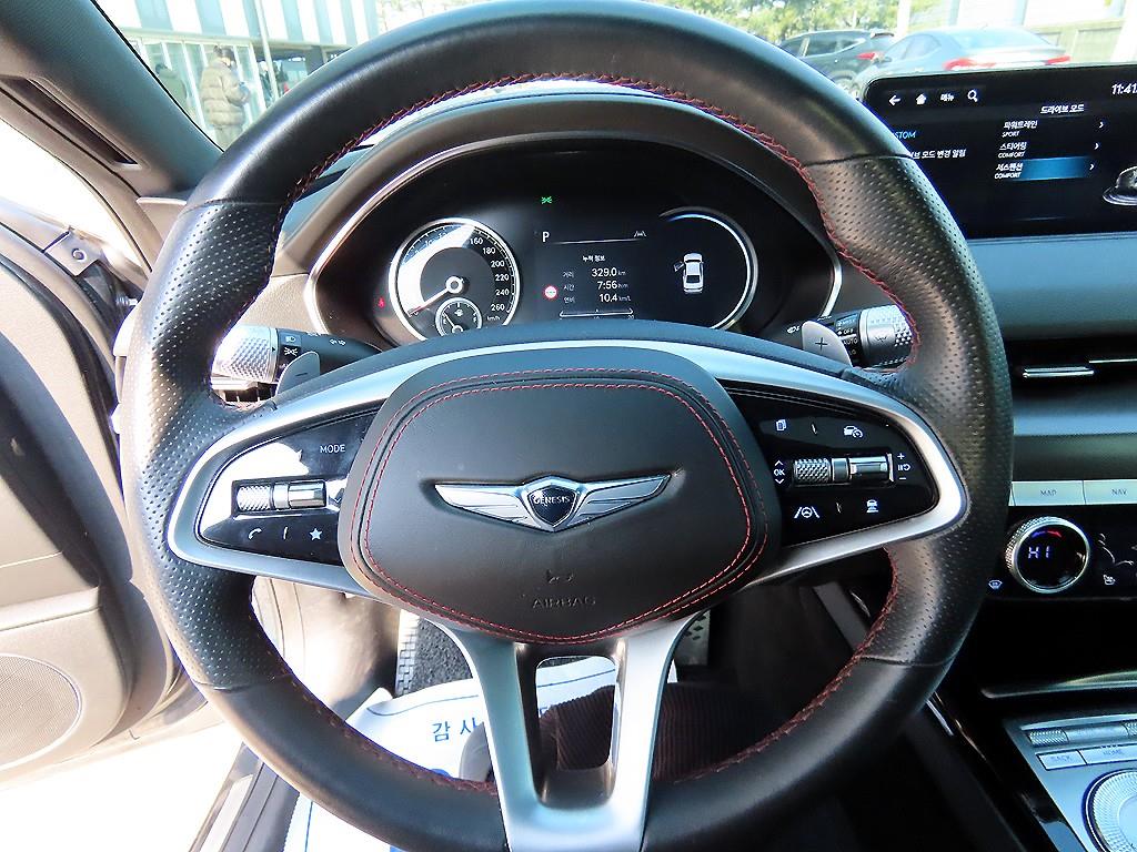 Genesis G80 - Vista 8