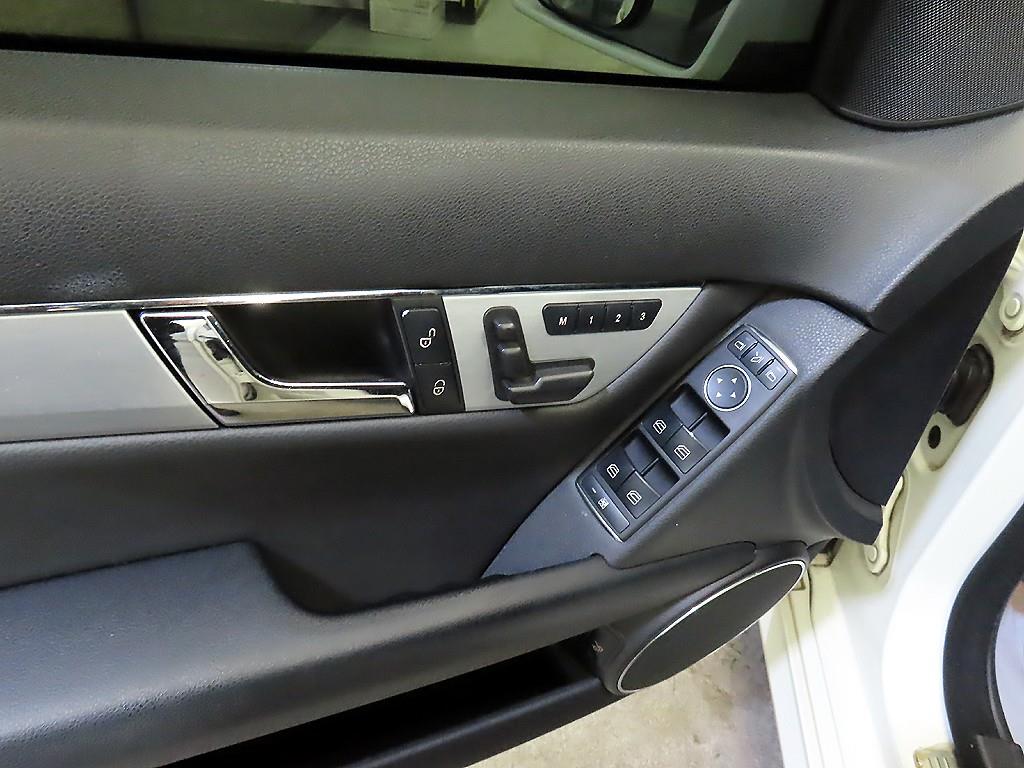 Mercedes Benz C Class 2011 Blanco - Importación desde Corea - HF Imports Iquique - Foto 17