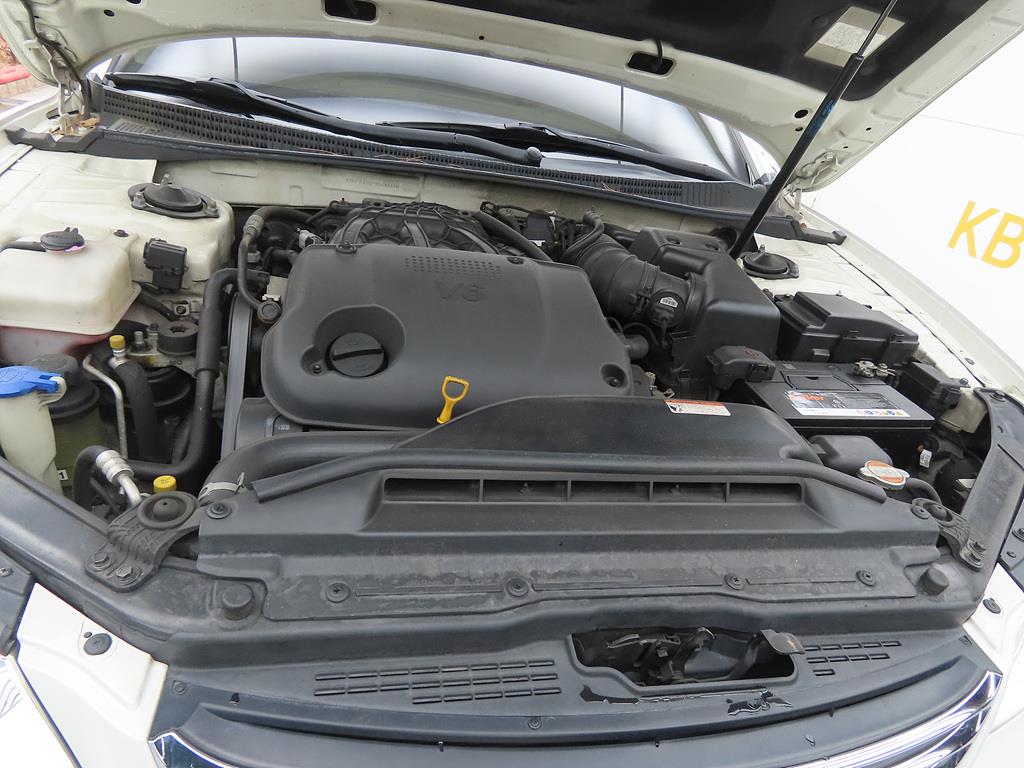 HYUNDAI Grandeur 2009 Blanco - Importación desde Corea - HF Imports Iquique - Foto 19