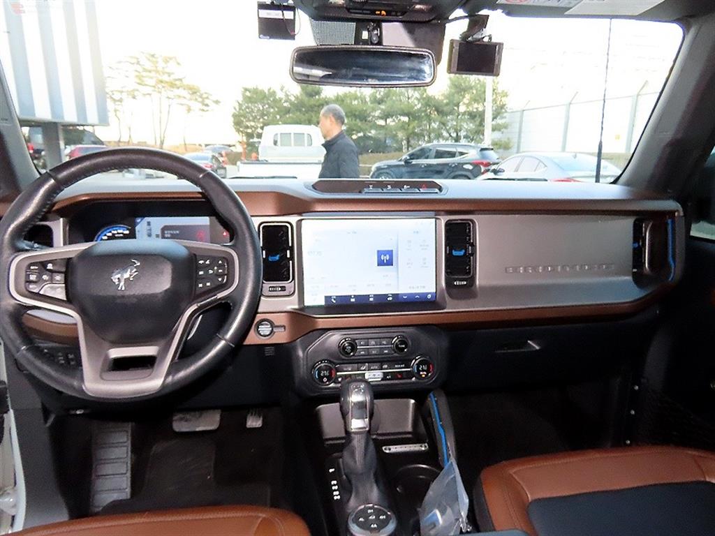 Ford Bronco - Vista 7