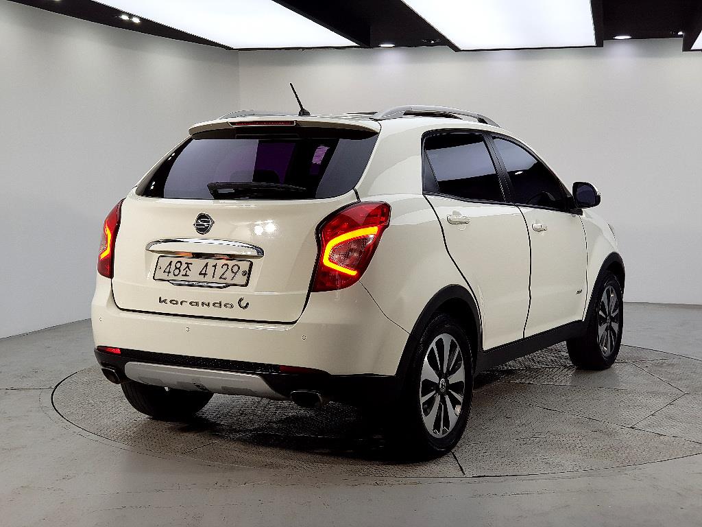 Ssangyong Korando - Vista 4