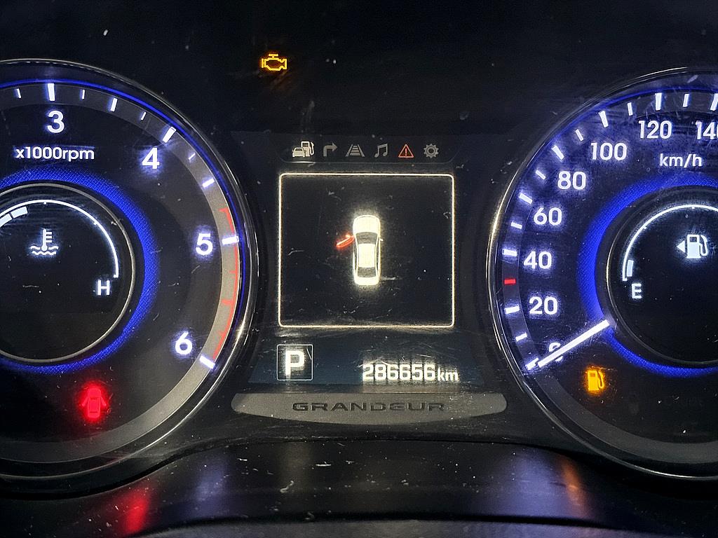 HYUNDAI Grandeur - Vista 7