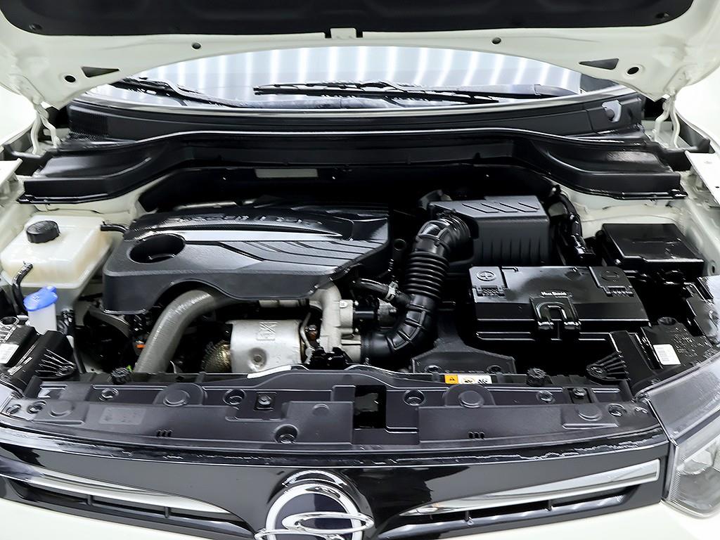 Ssangyong Tivoli 2022 Blanco - Importación desde Corea - HF Imports Iquique - Foto 8