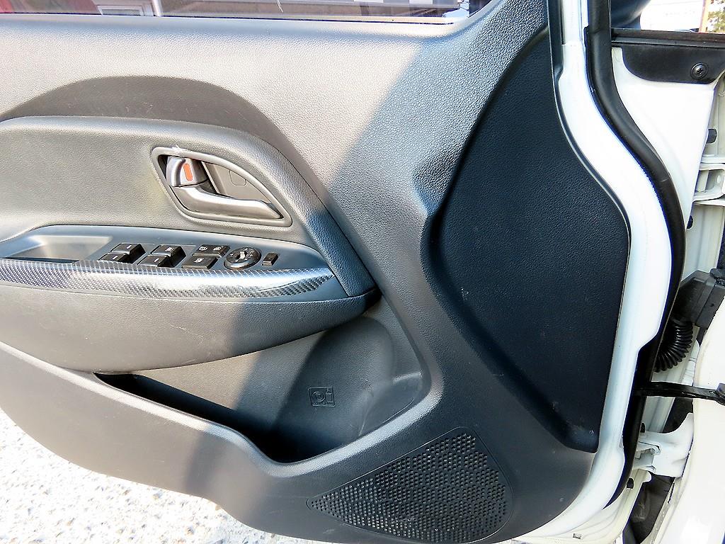 KIA Pride - Vista 11