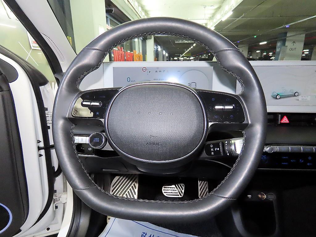 HYUNDAI Ioniq 5 - Vista 8