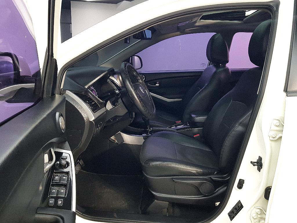 Ssangyong Korando - Vista 8