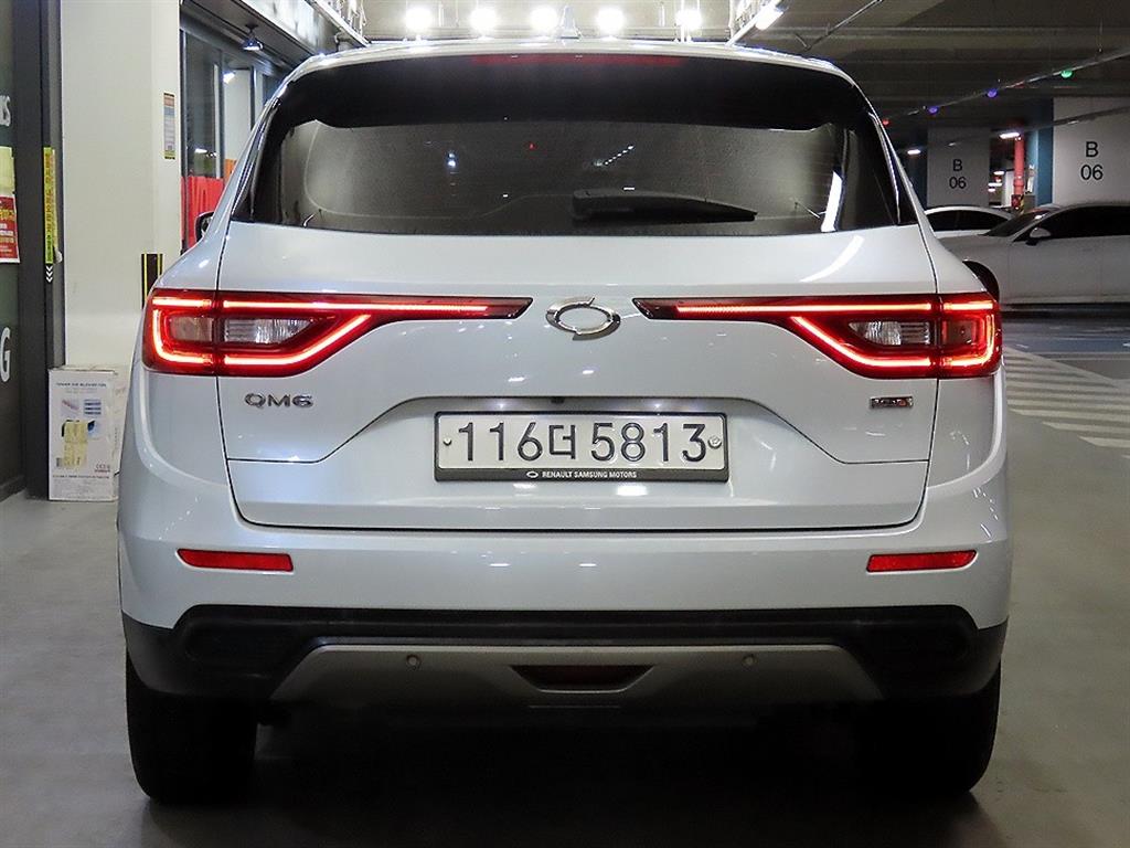 SAMSUNG QM6 - Vista 5