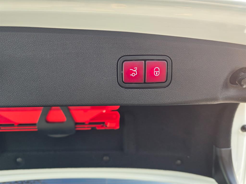 Mercedes Benz E class - Vista 6