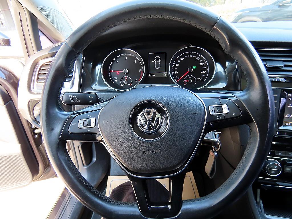 Volkswagen Golf - Vista 8