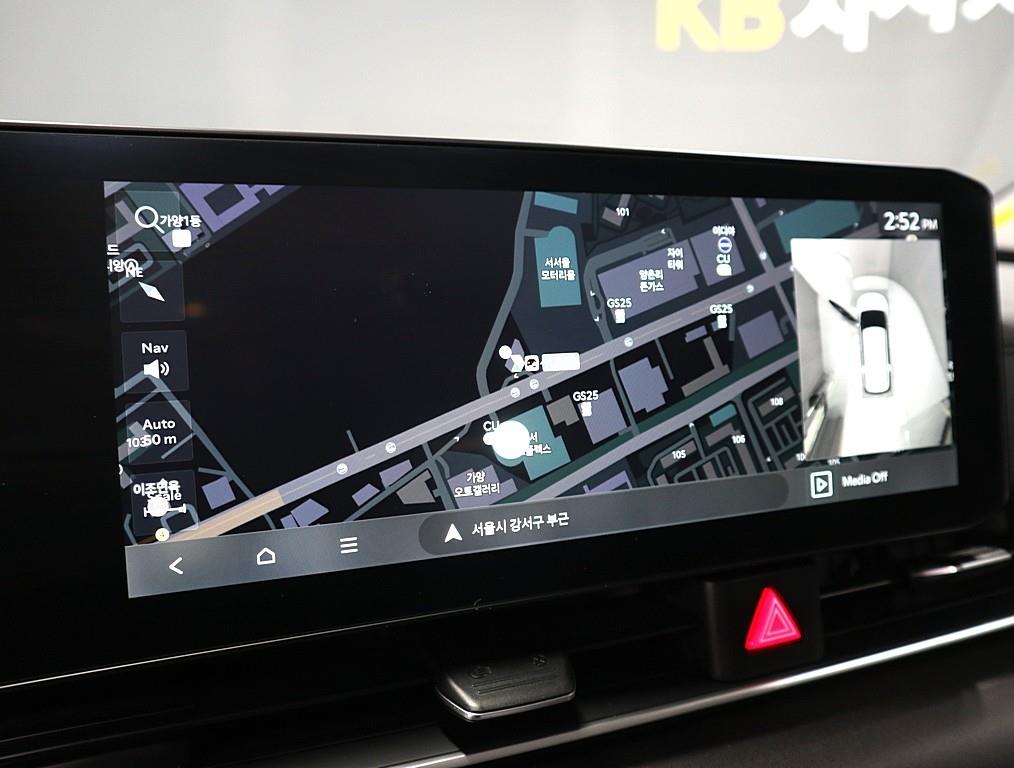 KIA Carnival - Vista 11