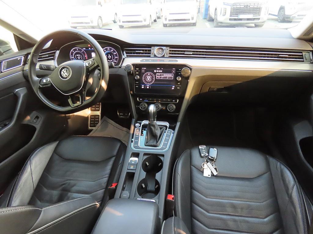 Volkswagen Arteon - Vista 5