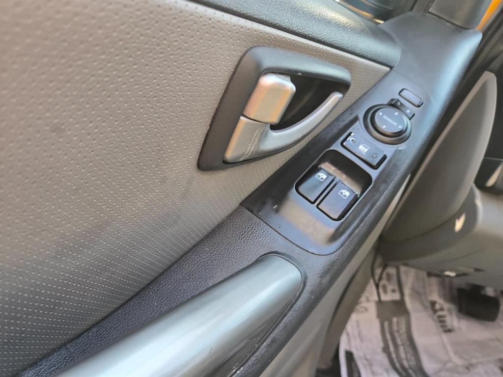 HYUNDAI Starex - Vista 6