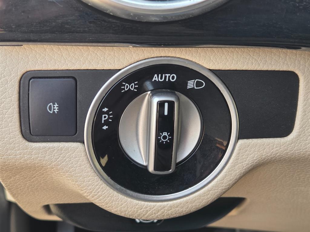 Mercedes Benz GLK Class - Vista 12