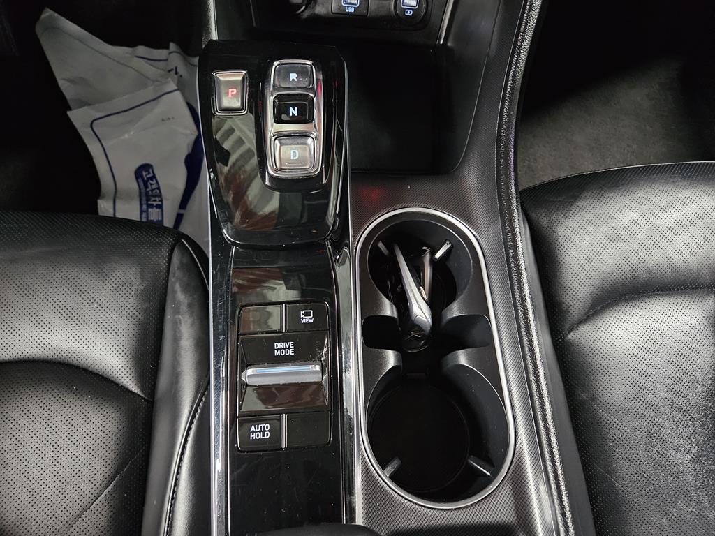 HYUNDAI Sonata - Vista 10