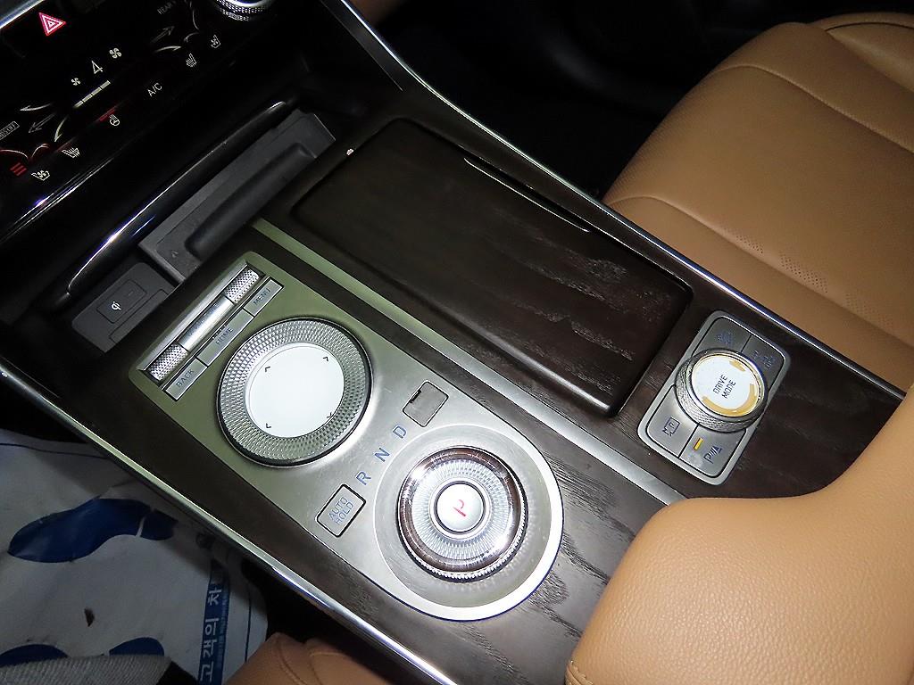 Genesis GV80 - Vista 12