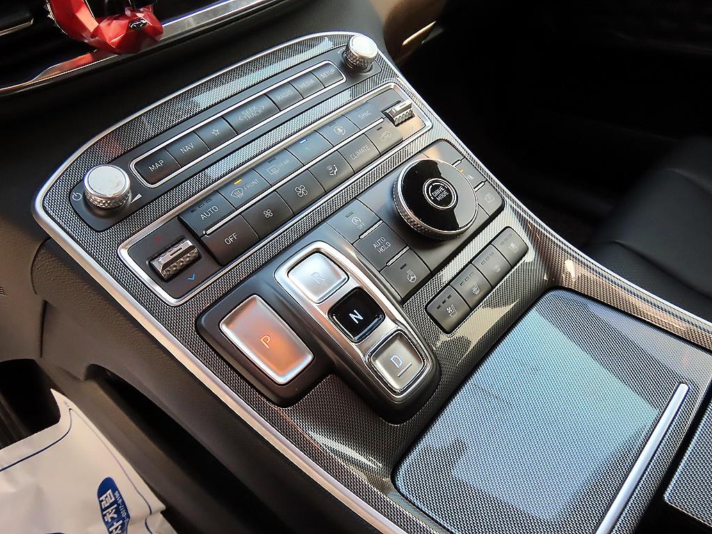 HYUNDAI Santa Fe - Vista 10