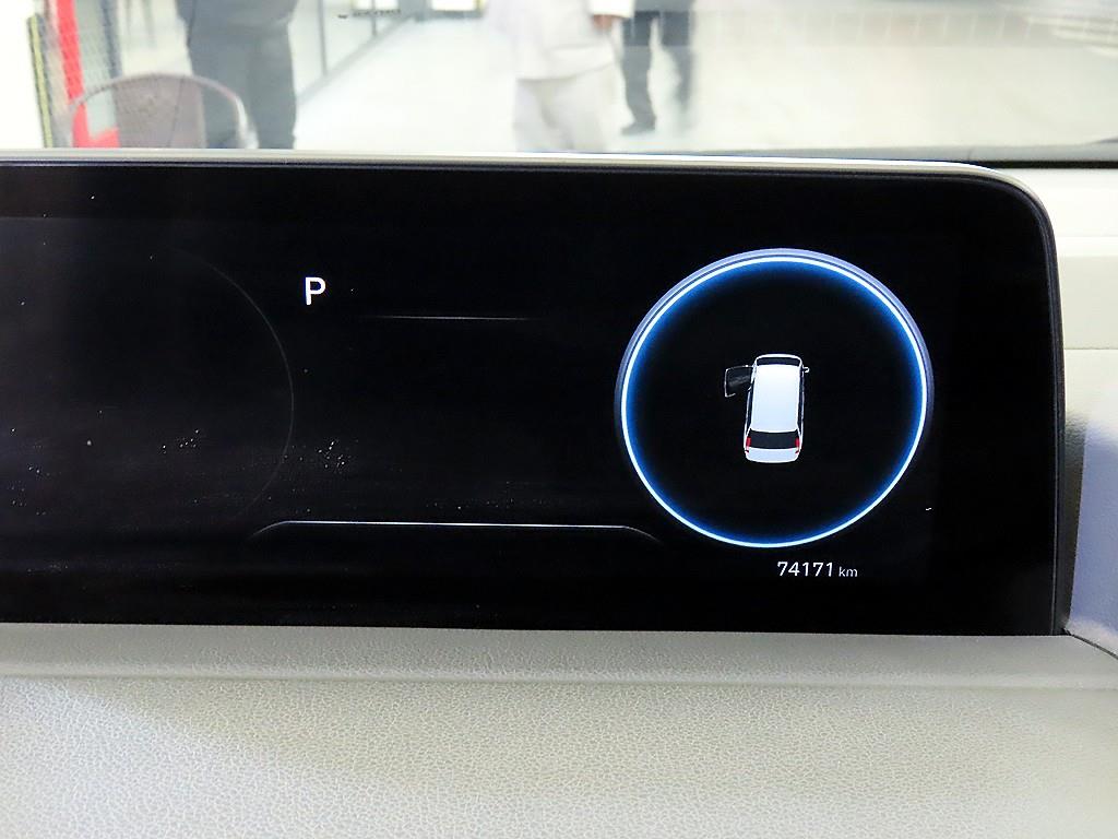 HYUNDAI Staria - Vista 9