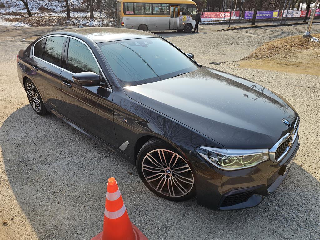 BMW 5 Series - Vista 6