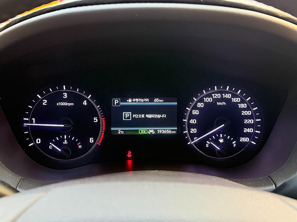 Genesis G80 - Vista 9