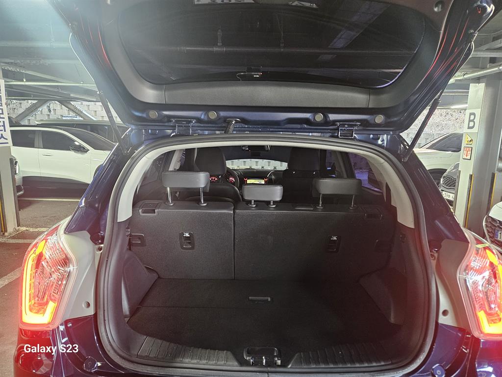 Ssangyong Tivoli - Vista 7