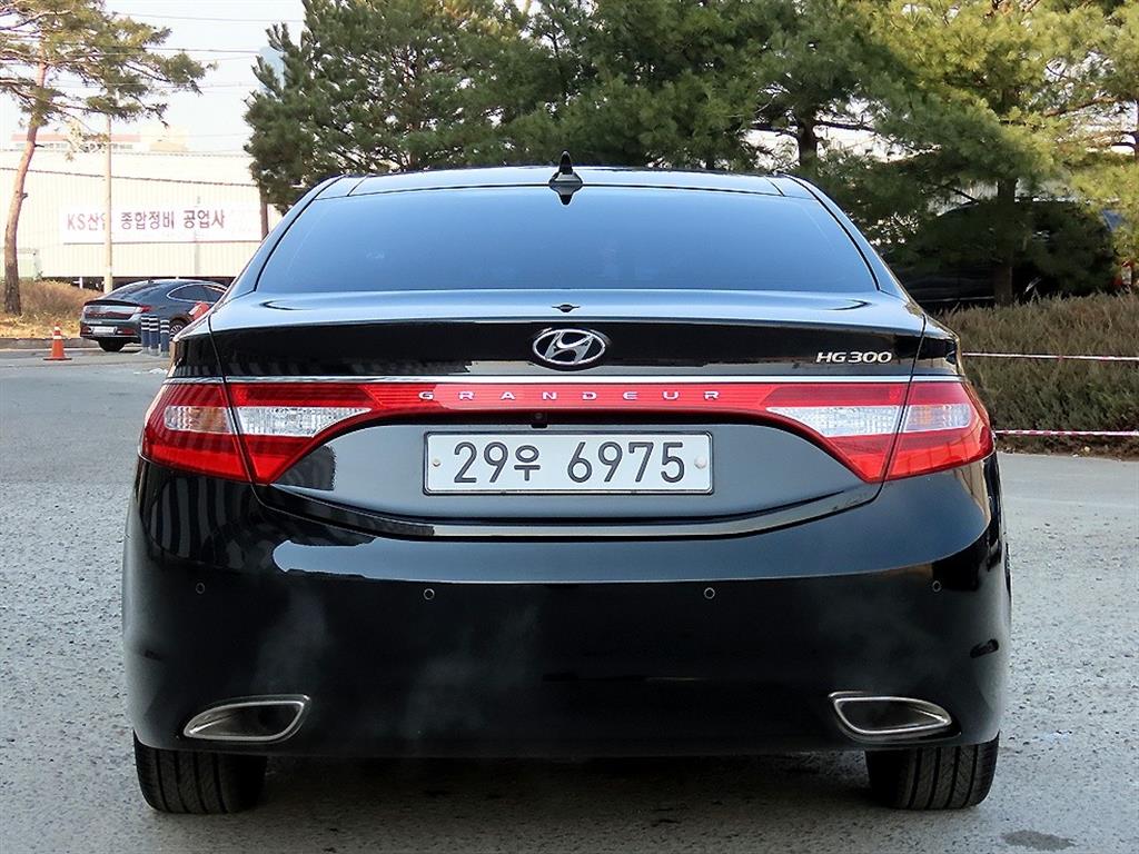 HYUNDAI Grandeur - Vista 4