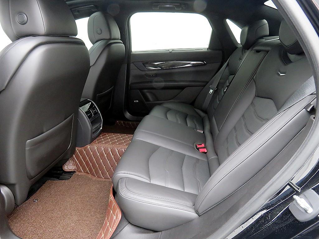 Cadillac CT6 - Vista 7