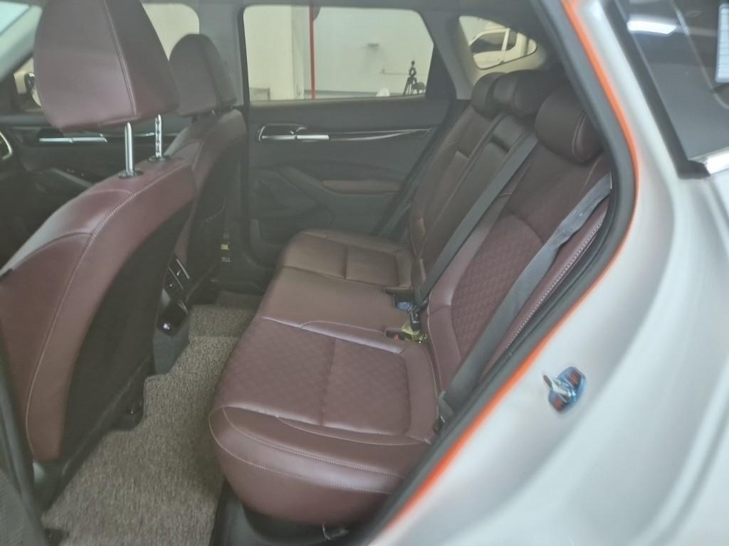 KIA Seltos - Vista 12